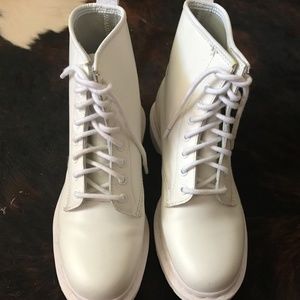 doc martens 1460 mono white